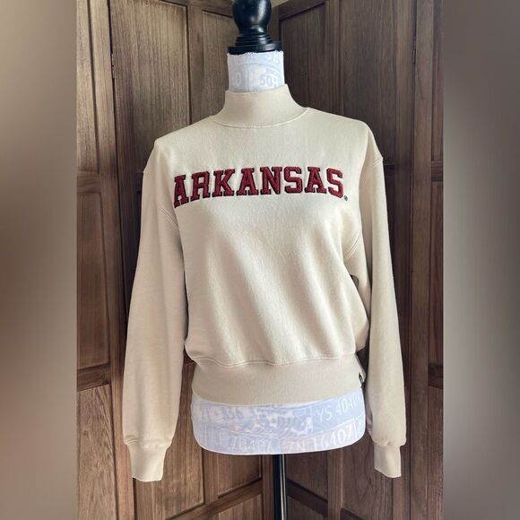EUC Embroidered Arkansas mock turtleneck sweatshirt. - Picture 1 of 5